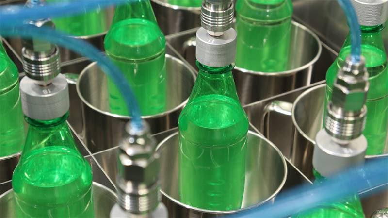 Stress cracking tester measuring glass bottle birefringence