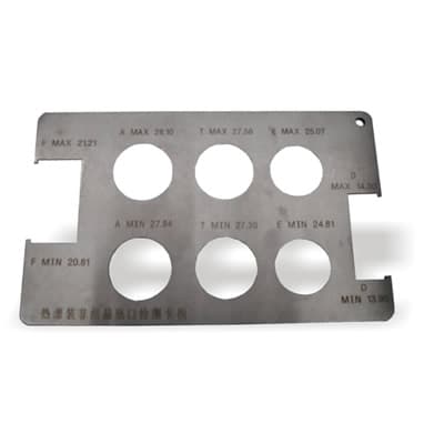CanNeed-GNG-100 Go-No-Go gauge testing the threaded top of a plastic container
